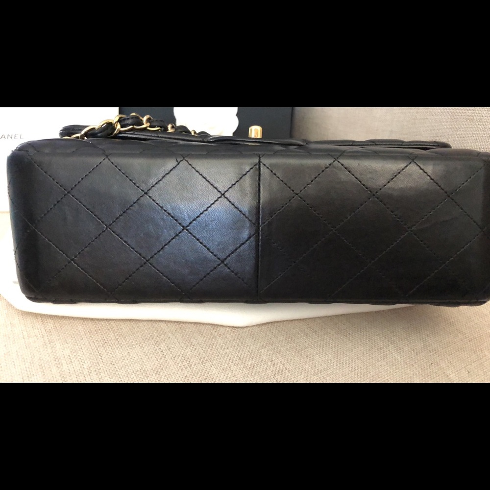 Chanel jumbo Lambskin golden hardware double flap - Picture 8 of 8
